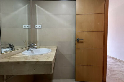 fb4a283a820953c0268a6b48b7aa3a14 - 32