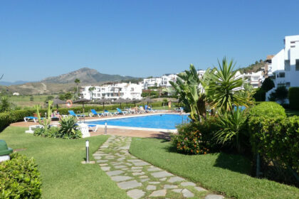 fbebcf18b5f2f2bcfba6fc8c6a031164 - 12