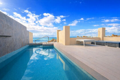 fc3885c97e600653638c6a58bdd9a74e - 12