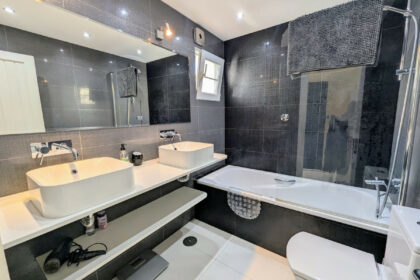 fc61eabfb0b8a15a0e27ea109dab0b7a - 19