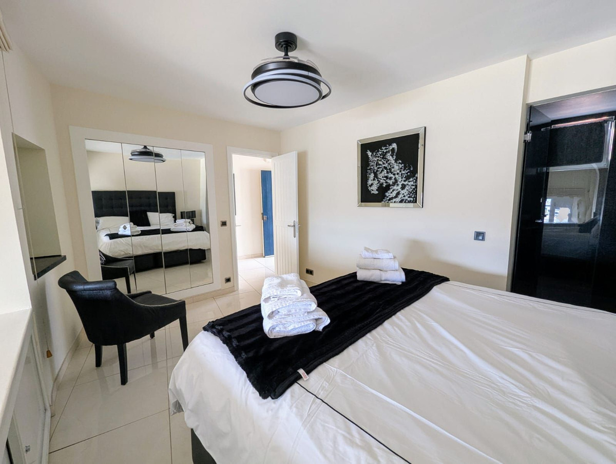 fc61eabfb0b8a15a0e27ea109dab0b7a - 24