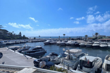 fc61eabfb0b8a15a0e27ea109dab0b7a - 3