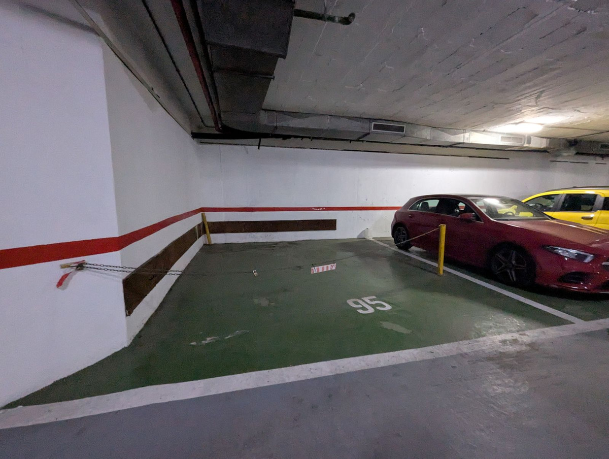 fc61eabfb0b8a15a0e27ea109dab0b7a - 39