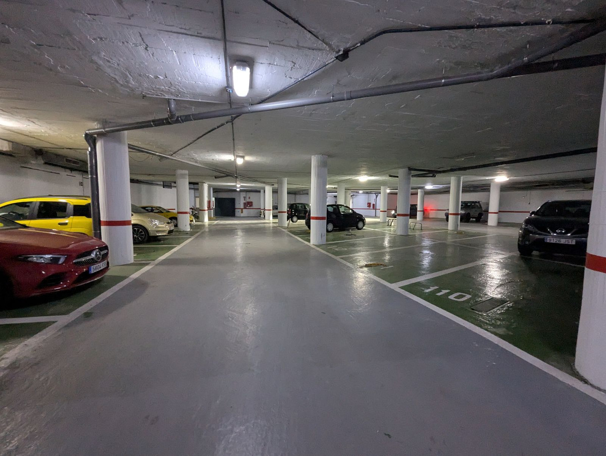 fc61eabfb0b8a15a0e27ea109dab0b7a - 40