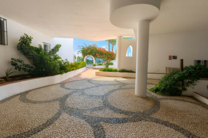 fc61eabfb0b8a15a0e27ea109dab0b7a - 8