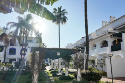 fcd9541c67c1a9cf675cb38fbb3e0c77 - 19