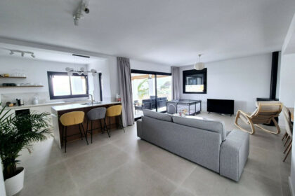 fd3c70531451e52463c0cbfa3c95d6d7 - 17