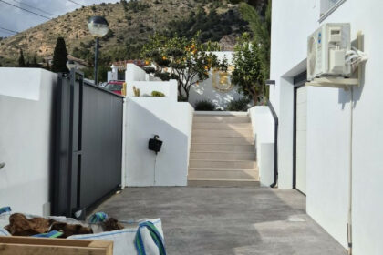 fd3c70531451e52463c0cbfa3c95d6d7 - 19