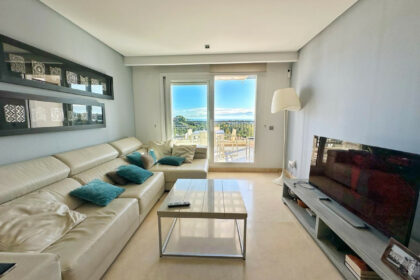 fdaad67f4b1e26a2578a41bfff708cc1 - 2