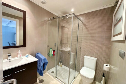 fdaad67f4b1e26a2578a41bfff708cc1 - 4