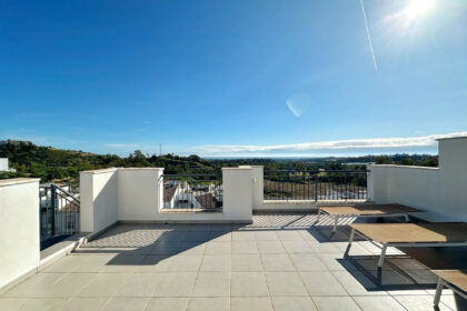 fdaad67f4b1e26a2578a41bfff708cc1 - 7