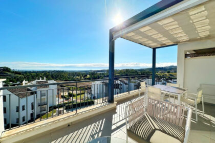 fdaad67f4b1e26a2578a41bfff708cc1 - 9