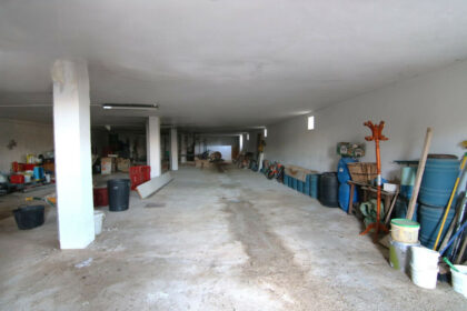 fe1f8817e85274cc7499954c86951923 - 31