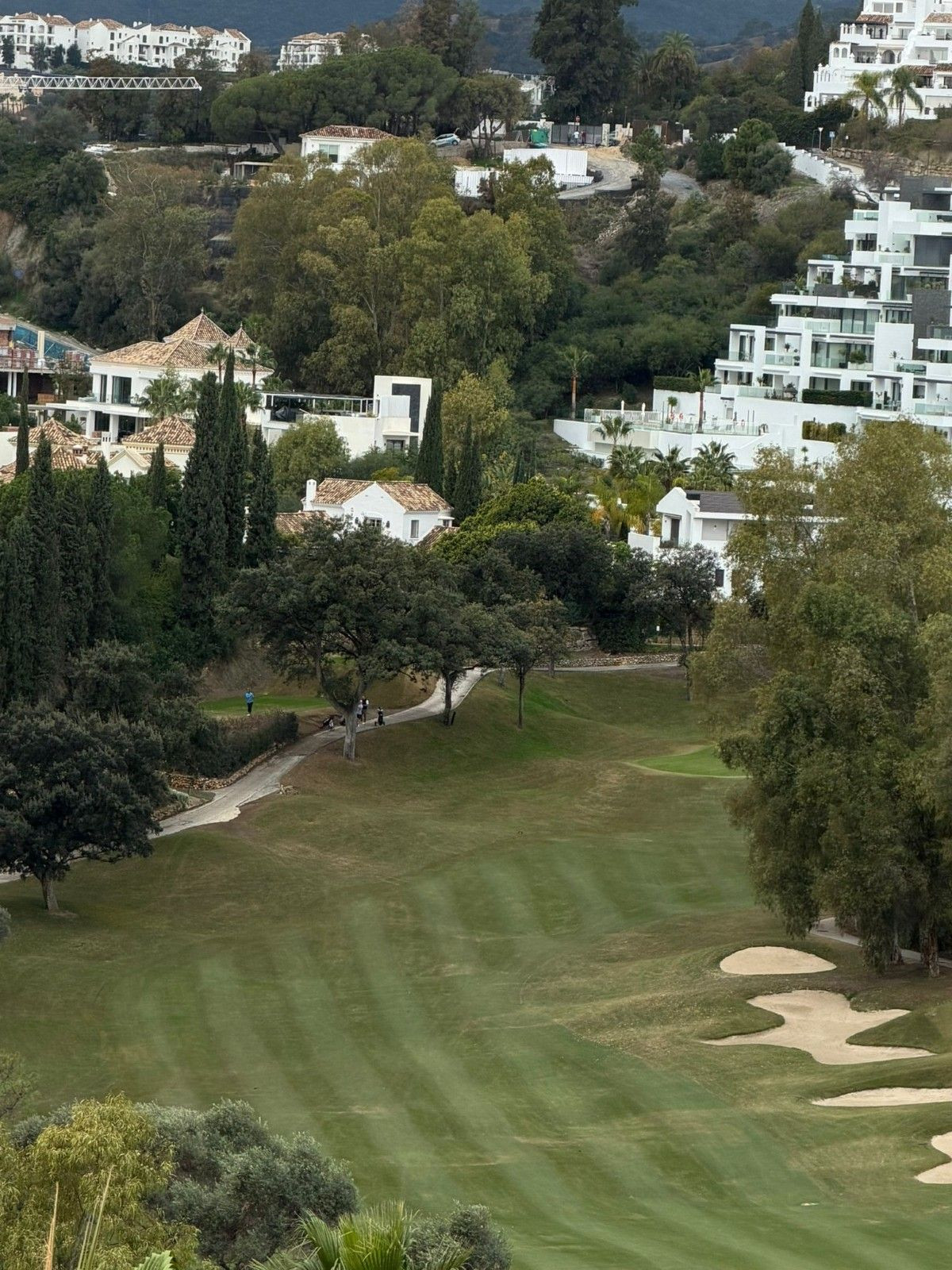 ff57ad0e23e6e5393c1af7212ce746b5 - 11