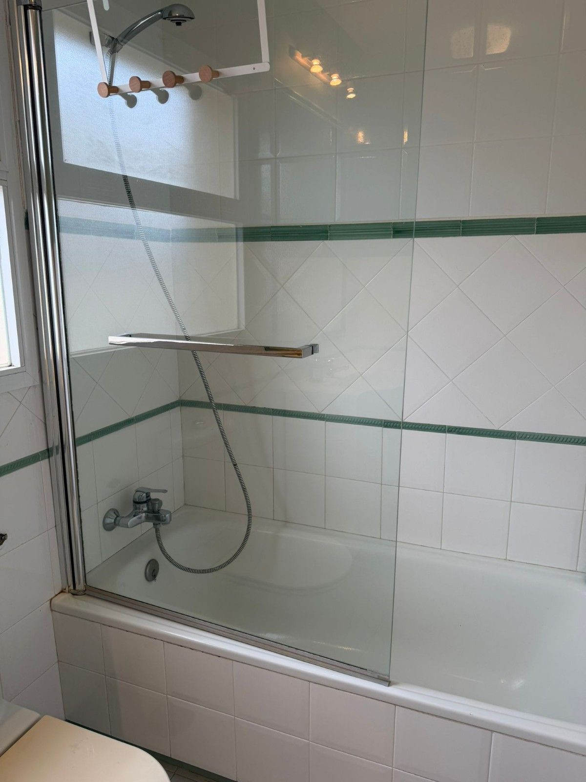 ff57ad0e23e6e5393c1af7212ce746b5 - 14