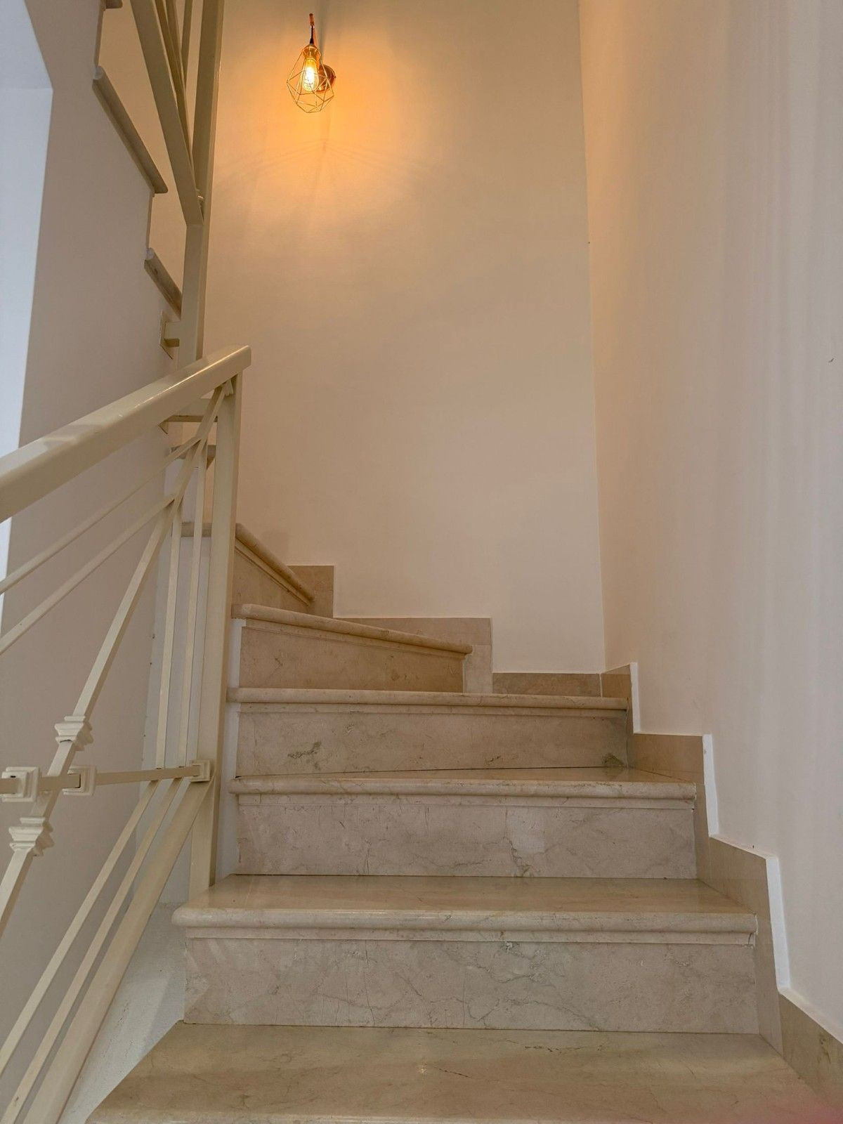 ff57ad0e23e6e5393c1af7212ce746b5 - 19