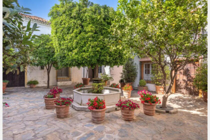 ff5fe7f6da64b987b704c597a804845c - 9