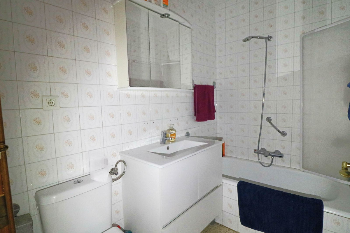 ffd4e7f754e9a535692c2fb6dc90e55c - 10