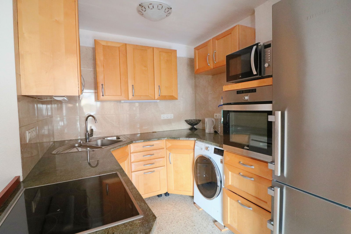 ffd4e7f754e9a535692c2fb6dc90e55c - 8