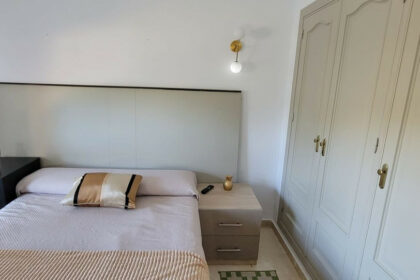 ffe0cfcb168ba39461220661848c9e2e - 12