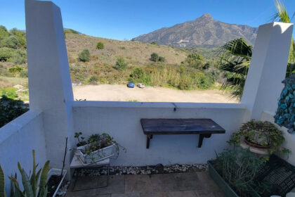 ffe0cfcb168ba39461220661848c9e2e - 21