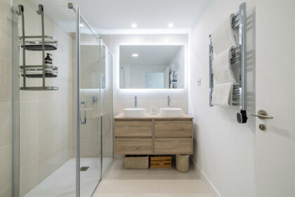 001903c647c8a04b1097bfb066a9252d - 13