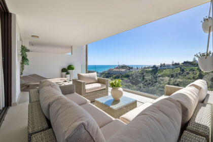 001903c647c8a04b1097bfb066a9252d - 2