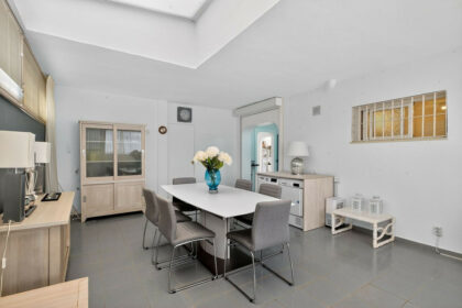 00591bf89afb24f055b0b2138ffcbb96 - 17