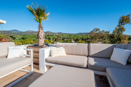 005e57be1152a151a454c8f6b2419fcc - 11