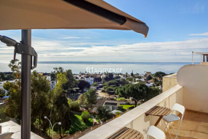 005e57be1152a151a454c8f6b2419fcc - 16