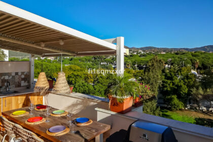 005e57be1152a151a454c8f6b2419fcc - 21