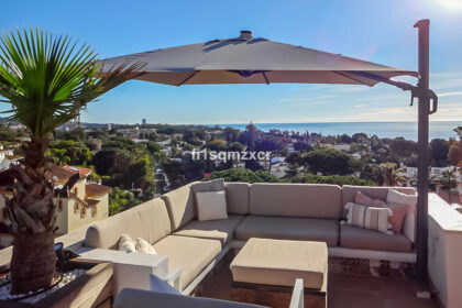 005e57be1152a151a454c8f6b2419fcc - 23