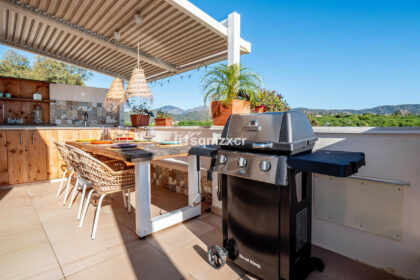 005e57be1152a151a454c8f6b2419fcc - 27