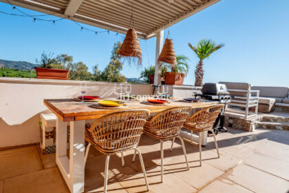 005e57be1152a151a454c8f6b2419fcc - 28