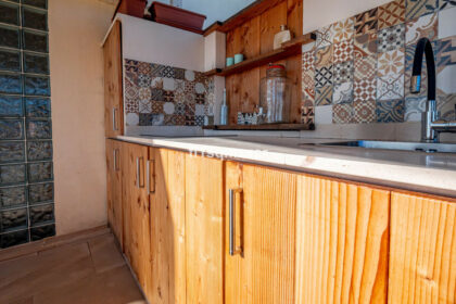 005e57be1152a151a454c8f6b2419fcc - 30