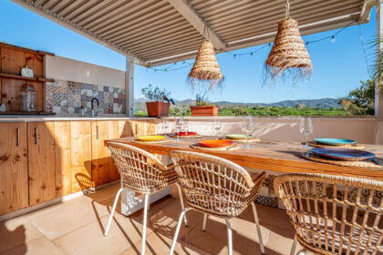 005e57be1152a151a454c8f6b2419fcc - 31