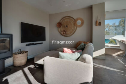 005e57be1152a151a454c8f6b2419fcc - 44