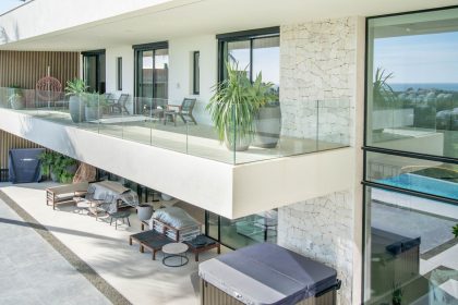 007723ace067d0ecf340195a097ce550 - 72