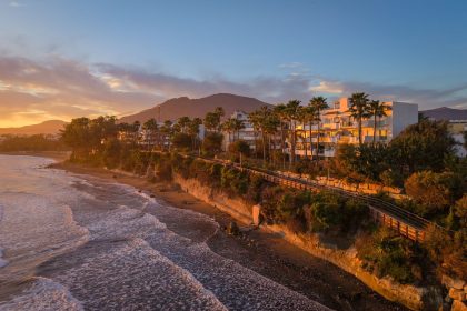 00c2df6a868db9c2b88a4bee29d83328 - 1