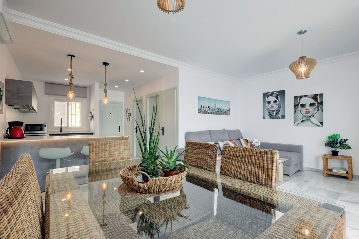 00c2df6a868db9c2b88a4bee29d83328 - 16