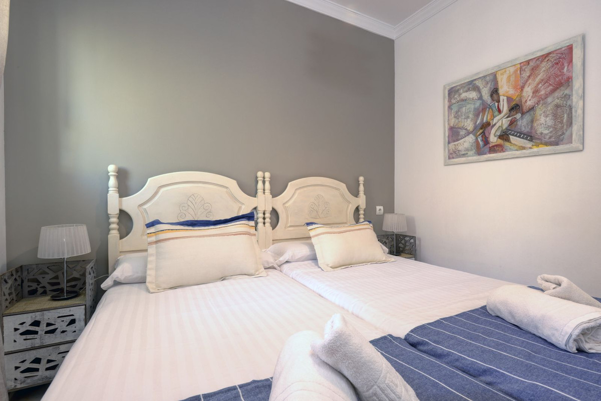 00c2df6a868db9c2b88a4bee29d83328 - 37