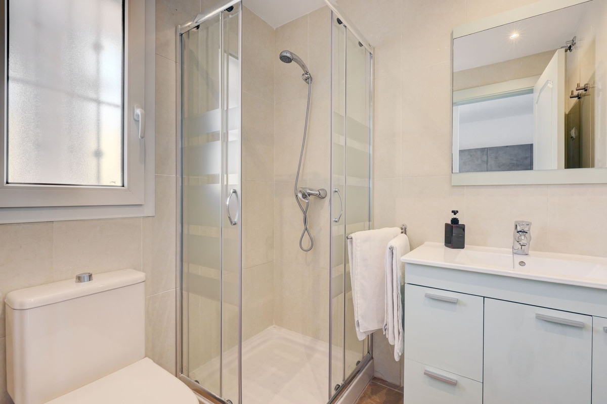 00c2df6a868db9c2b88a4bee29d83328 - 40