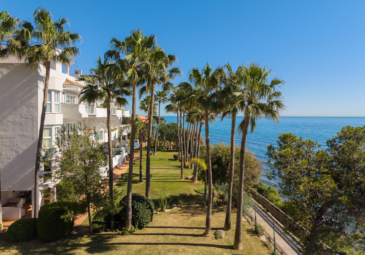 00c2df6a868db9c2b88a4bee29d83328 - 43