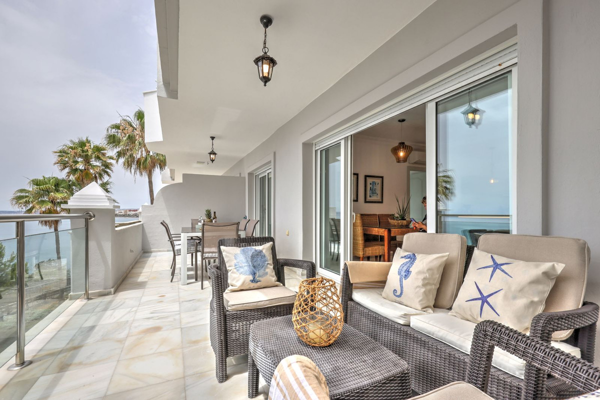 00c2df6a868db9c2b88a4bee29d83328 - 9