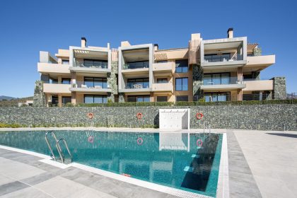 00dc26c3ab0e7b4160b06972fb3c26fa - 25