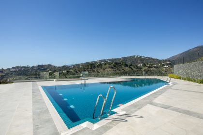 00dc26c3ab0e7b4160b06972fb3c26fa - 28