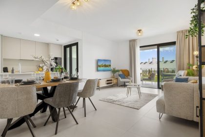 02370c46019bc9a746356a28d1355d7b - 1