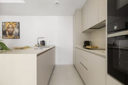 02370c46019bc9a746356a28d1355d7b - 6