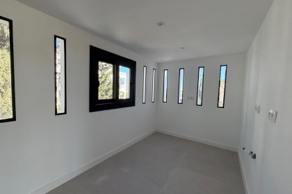 027bb5cf7e9bde7d5e6a8143434768a5 - 20