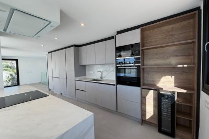 027bb5cf7e9bde7d5e6a8143434768a5 - 23